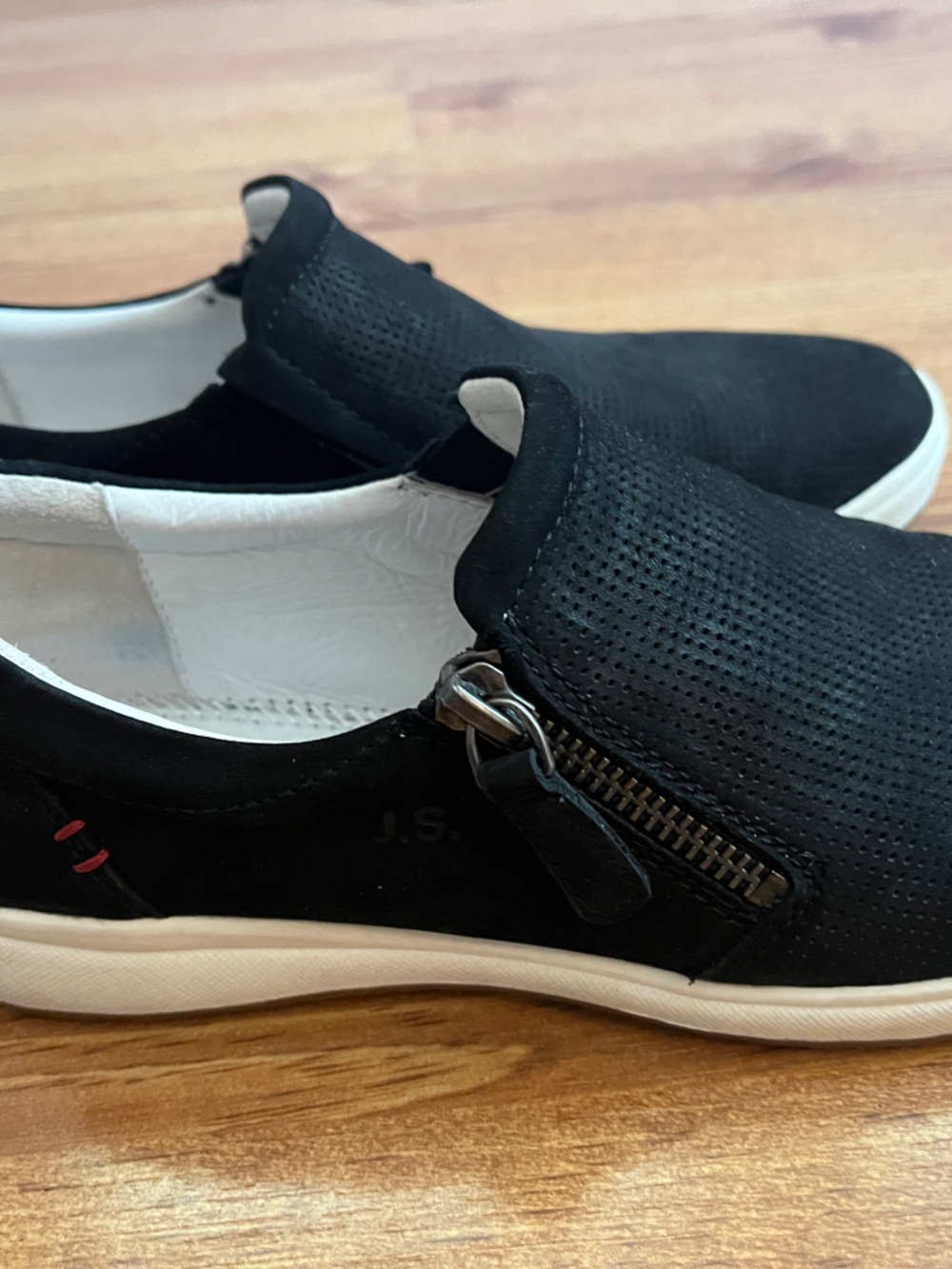 Josef Seibel Caren 22 Black Slip-On Sneakers with White Soles, EU 37